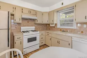 64 Woodycrest Ave, Yonkers, NY 10701 - Photo 11