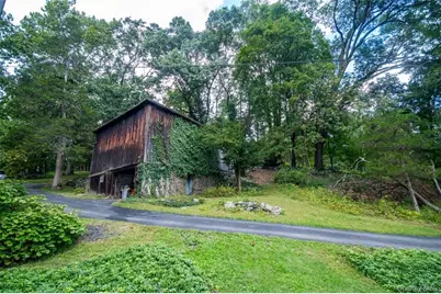 310 Oak Lane, Newburgh, NY 12550 - Photo 11