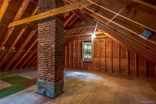 310 Oak Ln, Newburgh, NY 12550 - Photo 23