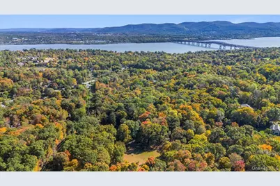 310 Oak Lane, Newburgh, NY 12550 - Photo 25