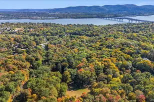 310 Oak Ln, Newburgh, NY 12550 - Photo 25