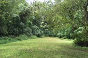 310 Oak Ln, Newburgh, NY 12550 - Photo 9