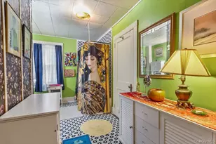 310 Oak Ln, Newburgh, NY 12550 - Photo 27