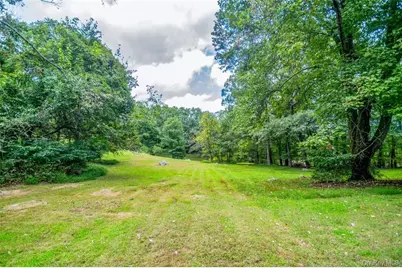 310 Oak Lane, Newburgh, NY 12550 - Photo 29