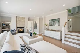 46 Plainview Rd, Woodbury, NY 11797 - Photo 9