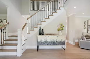 46 Plainview Rd, Woodbury, NY 11797 - Photo 3