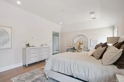 46 Plainview Road, Woodbury, NY 11797 - Photo 25