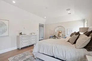 46 Plainview Rd, Woodbury, NY 11797 - Photo 25