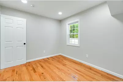 3167 Lincoln Drive, Mohegan Lake, NY 10547 - Photo 19