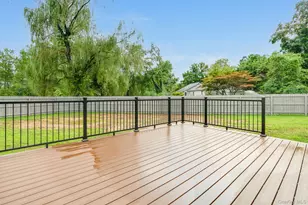 3167 Lincoln Dr, Mohegan Lake, NY 10547 - Photo 13