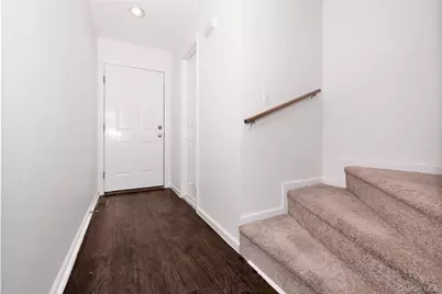 41 N Moger Avenue, Mount Kisco, NY 10549 - Photo 7
