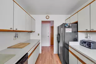 236 New York Ave, Bay Shore, NY 11706 - Photo 11