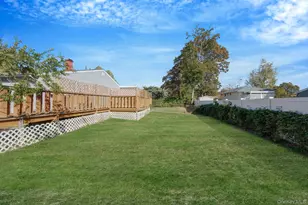 236 New York Ave, Bay Shore, NY 11706 - Photo 33