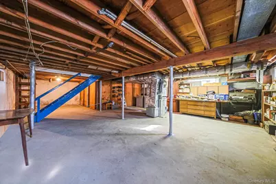 236 New York Avenue, Bay Shore, NY 11706 - Photo 23