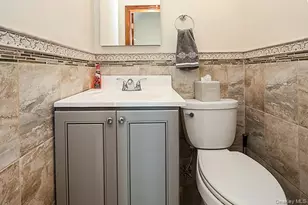 81 Ward St, Westbury, NY 11590 - Photo 5