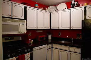 470 Halstead Ave, Harrison, NY 10528 - Photo 9