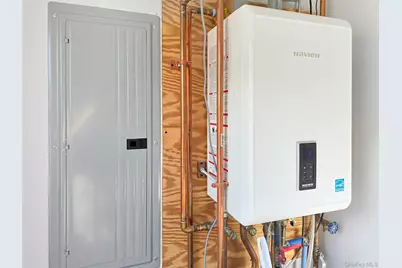 541 Long Beach Road, Island Park, NY 11558 - Photo 13