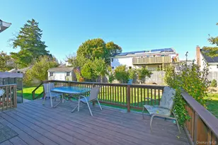 115 Old Farmingdale Rd, West Babylon, NY 11704 - Photo 27