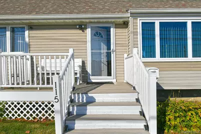 115 Old Farmingdale Road, West Babylon, NY 11704 - Photo 5