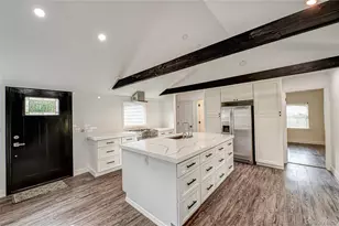 39 Lynncliff Rd, Hampton Bays, NY 11946 - Photo 7