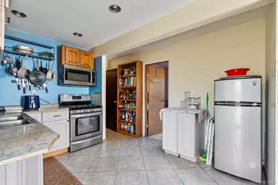 44 3rd Street, Brentwood, NY 11717 - Photo 19