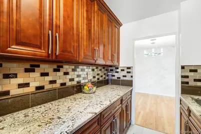 4705 Henry Hudson Parkway W #3D, Bronx, NY 10471 - Photo 9