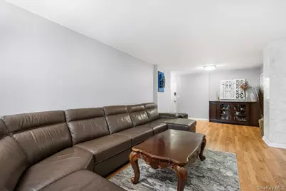 4705 Henry Hudson Parkway W #3D, Bronx, NY 10471 - Photo 3