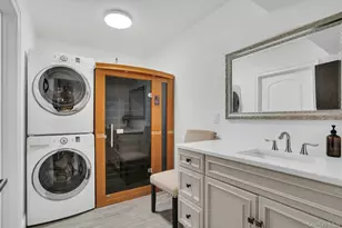 108 Fig Dr, Dix Hills, NY 11746 - Photo 37