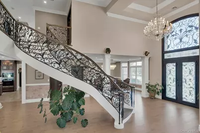 108 Fig Drive, Dix Hills, NY 11746 - Photo 3