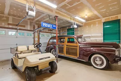 15 Arbor Court, Bohemia, NY 11716 - Photo 31