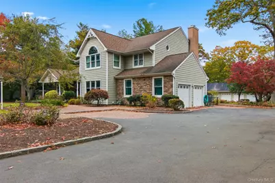 15 Arbor Court, Bohemia, NY 11716 - Photo 33