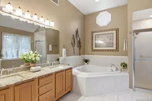 15 Arbor Ct, Bohemia, NY 11716 - Photo 19