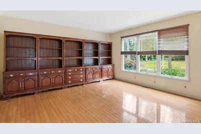 15 Arbor Court, Bohemia, NY 11716 - Photo 7