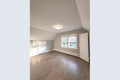 24 Pegs Lane, Riverhead, NY 11901 - Photo 9