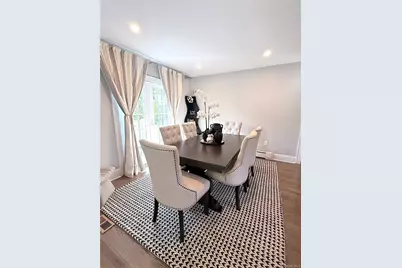 24 Pegs Lane, Riverhead, NY 11901 - Photo 3