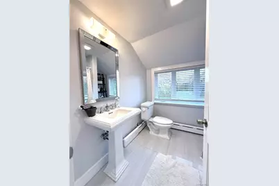 24 Pegs Lane, Riverhead, NY 11901 - Photo 9