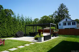 24 Pegs Ln, Riverhead, NY 11901 - Photo 17