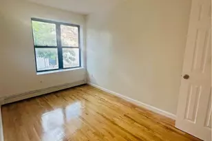 1079 Willoughby Ave, Brooklyn, NY 11221 - Photo 13