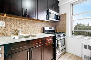 70-25 Yellowstone Blvd, Forest Hills, NY 11375 - Photo 19