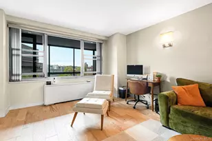 70-25 Yellowstone Blvd, Forest Hills, NY 11375 - Photo 7