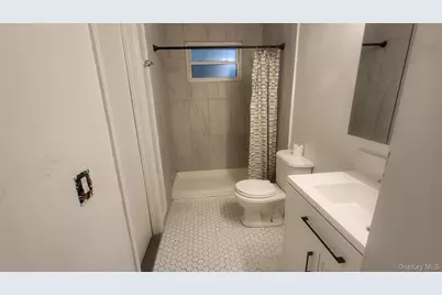 11 Pleasant Lane, Poughkeepsie, NY 12603 - Photo 9