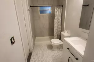 11 Pleasant Ln, Poughkeepsie, NY 12603 - Photo 9