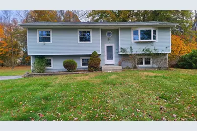 11 Pleasant Lane, Poughkeepsie, NY 12603 - Photo 1