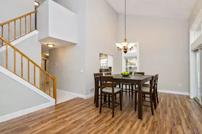 17 Pidgeon Court, Manorville, NY 11949 - Photo 9