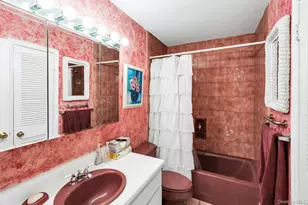 34 Winston Dr, Smithtown, NY 11787 - Photo 15