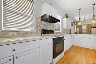 5 9th St, Bayville, NY 11709 - Photo 13