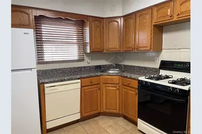 1115 Agnes Court, Valley Stream, NY 11580 - Photo 3