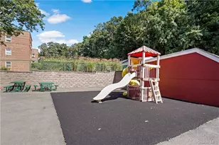 330 S Broadway, Tarrytown, NY 10591 - Photo 15