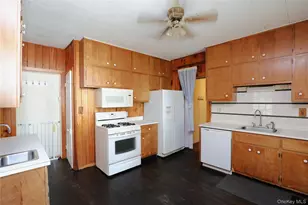 23 Lafayette St, Saugerties, NY 12477 - Photo 17