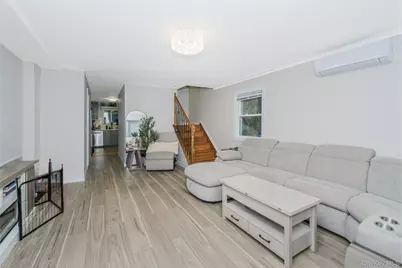 18 Atmore Place, New York, NY 10306 - Photo 3